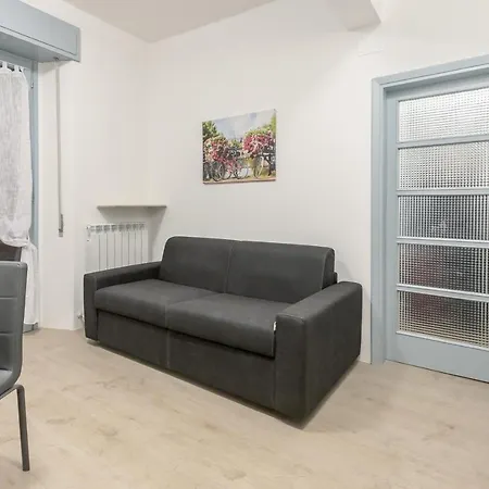 Alessia's Flat- Fantoni